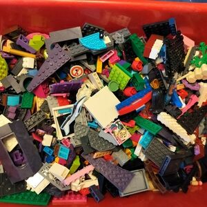 Assorted Kids Building Brick Pieces – Multicolor